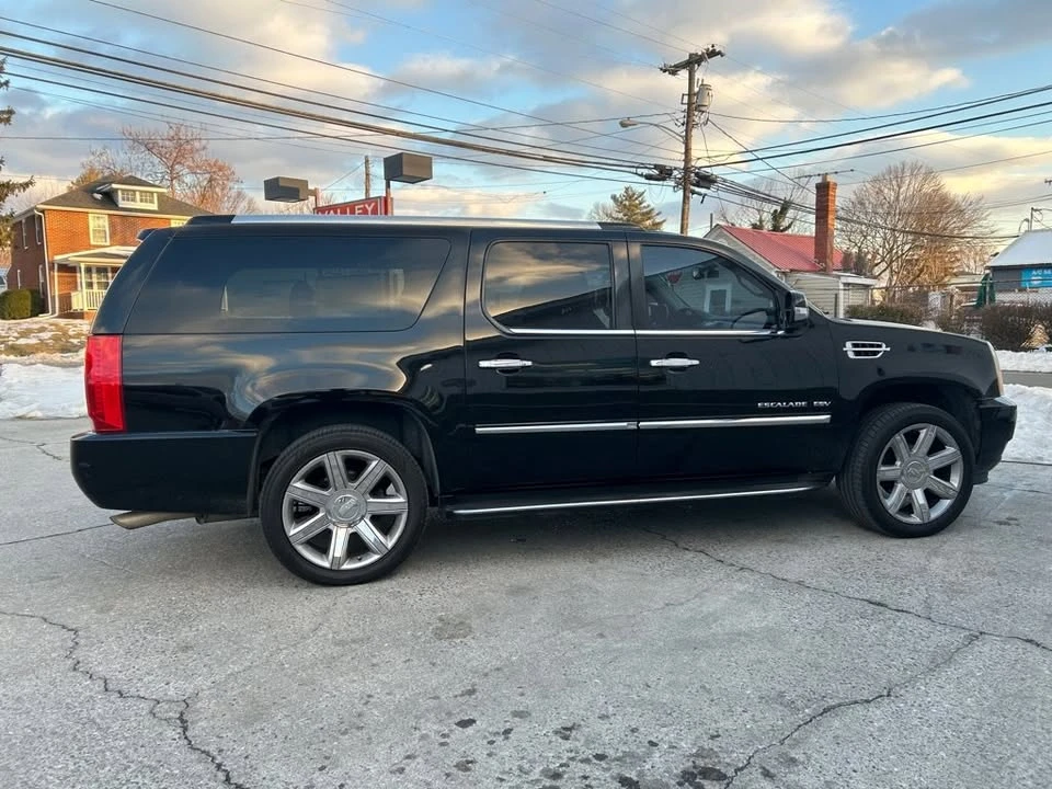 2013 Cadillac Escalade & EXT 3rd Gen - Image 4 of 15