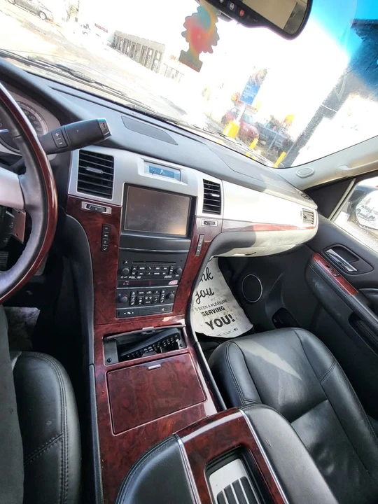 2013 Cadillac Escalade & EXT 3rd Gen - Image 12 of 15