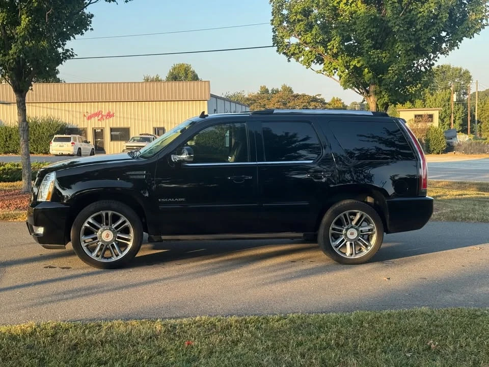 2013 Cadillac Escalade & EXT 3rd Gen - Image 4 of 20