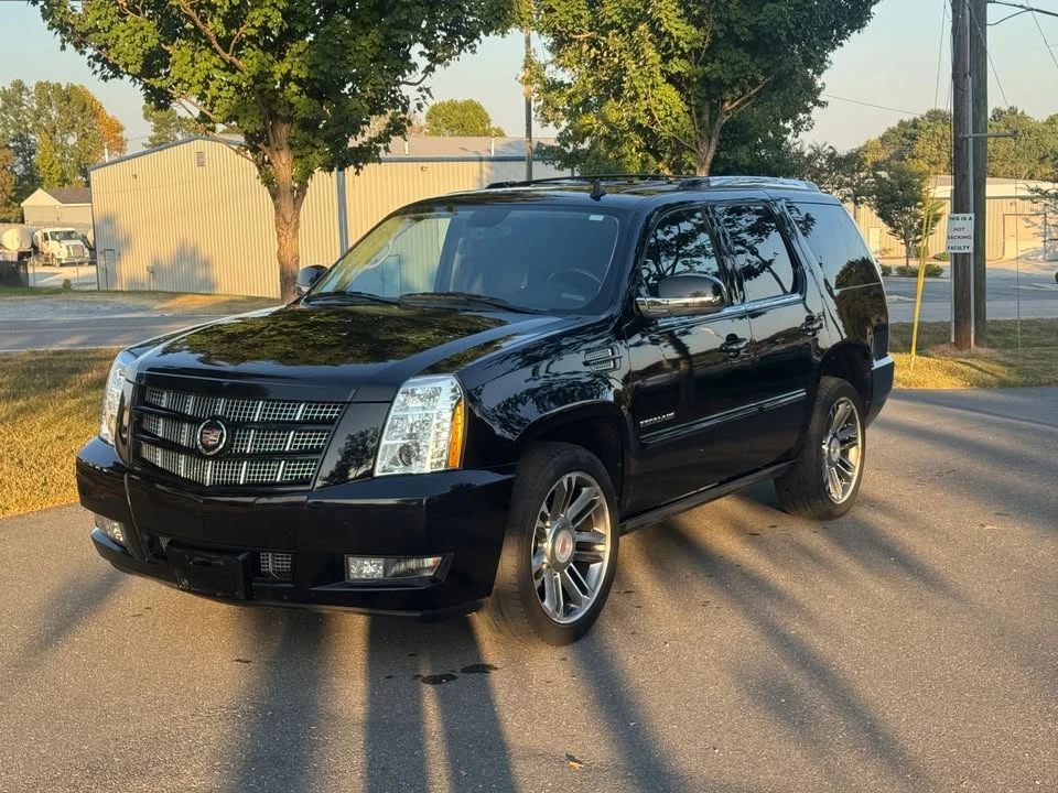 2013 Cadillac Escalade & EXT 3rd Gen - Image 3 of 20