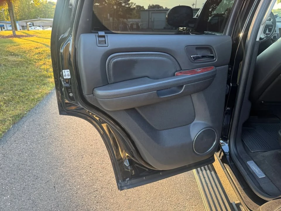 2013 Cadillac Escalade & EXT 3rd Gen - Image 12 of 20