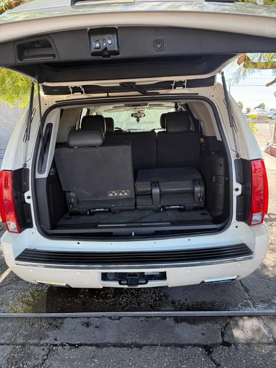 2013 Cadillac Escalade & EXT 3rd Gen - Image 3 of 10