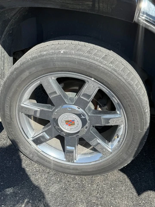 2013 Cadillac Escalade & EXT 3rd Gen - Image 19 of 20