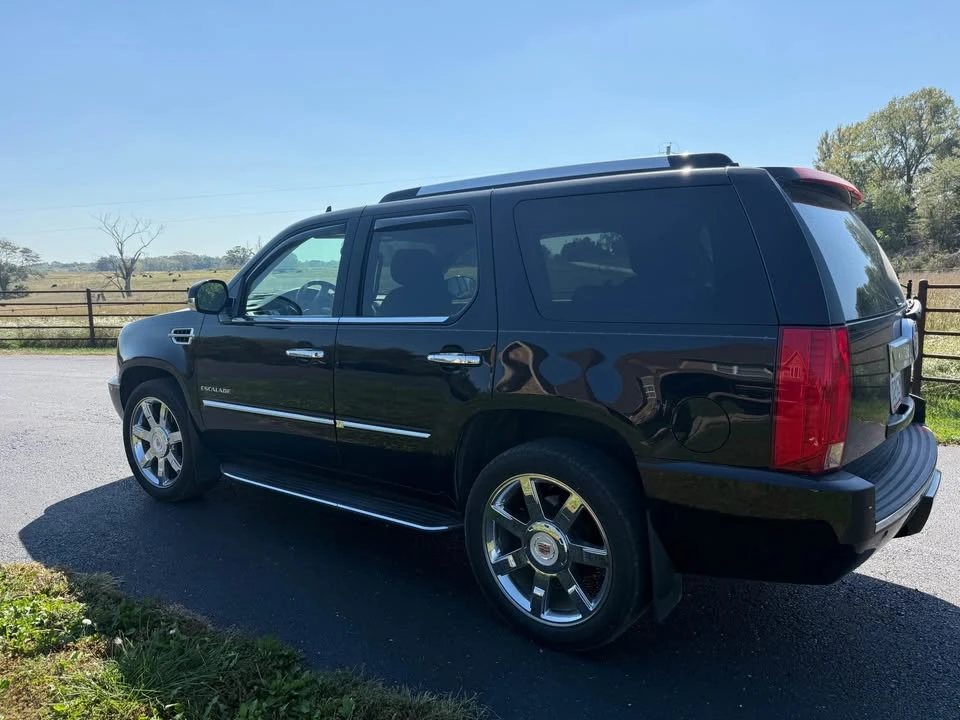 2013 Cadillac Escalade & EXT 3rd Gen - Image 3 of 20
