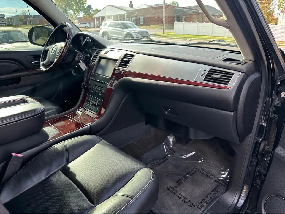 2013 Cadillac Escalade & EXT 3rd Gen - Image 8 of 17