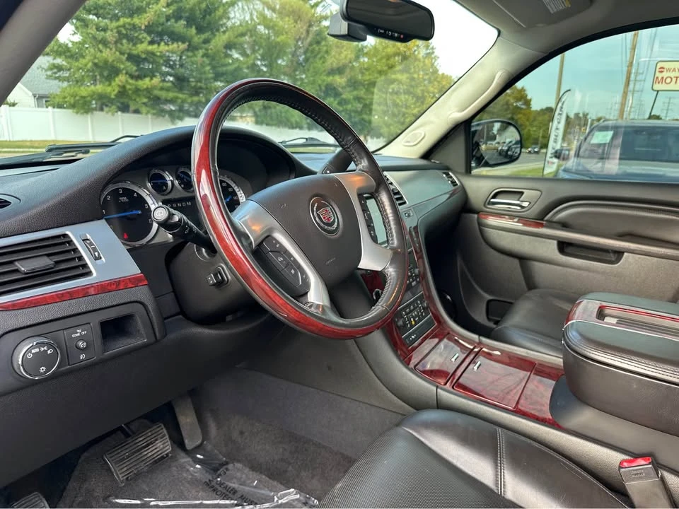 2013 Cadillac Escalade & EXT 3rd Gen - Image 17 of 17