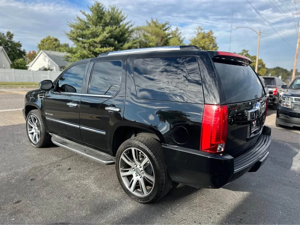 2013 Cadillac Escalade & EXT 3rd Gen - Image 3 of 17
