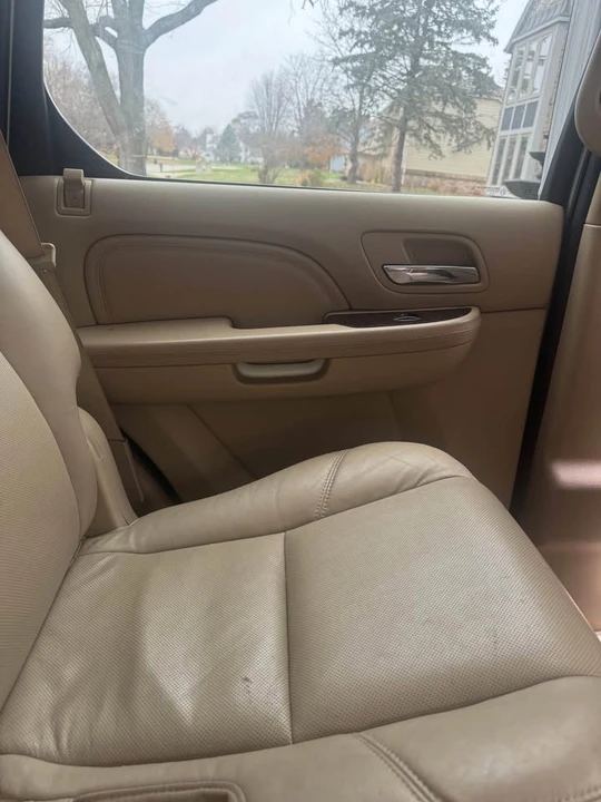 2013 Cadillac Escalade & EXT 3rd Gen - Image 9 of 18