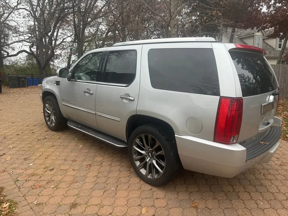 2013 Cadillac Escalade & EXT 3rd Gen - Image 4 of 18