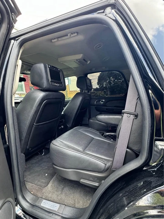 2013 Cadillac Escalade & EXT 3rd Gen - Image 5 of 8