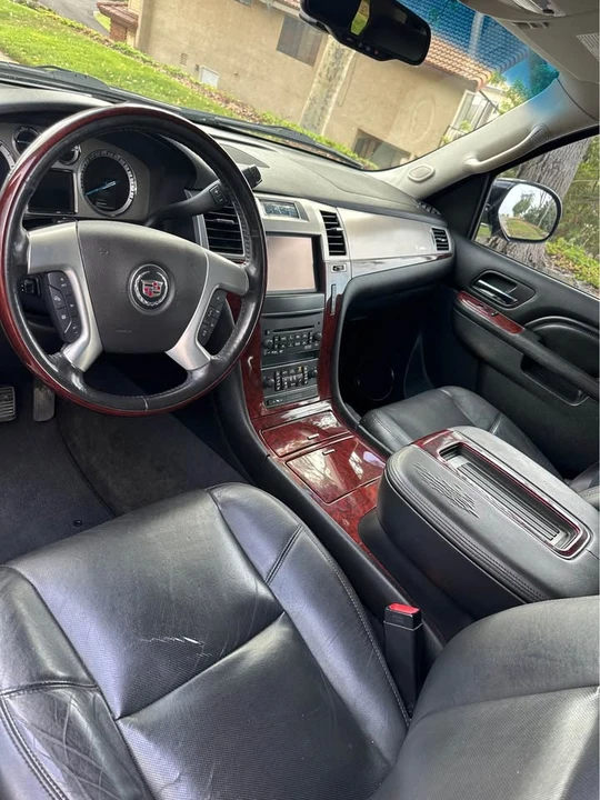 2013 Cadillac Escalade & EXT 3rd Gen - Image 5 of 10