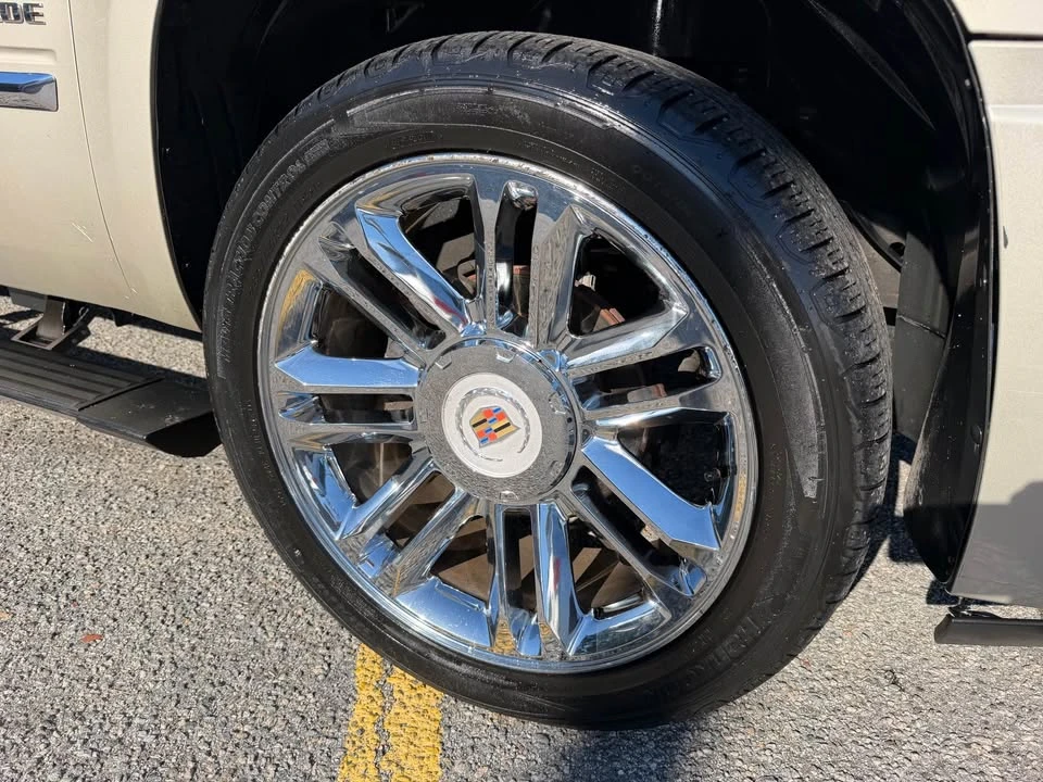 2013 Cadillac Escalade & EXT 3rd Gen - Image 20 of 20
