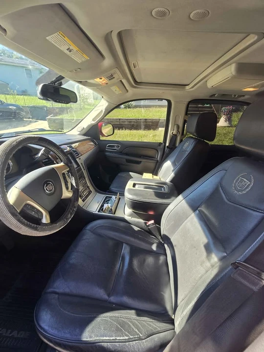2013 Cadillac Escalade & EXT 3rd Gen - Image 6 of 8