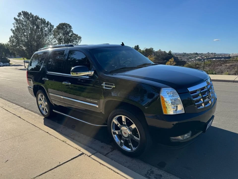 2013 Cadillac Escalade & EXT 3rd Gen - Image 4 of 17