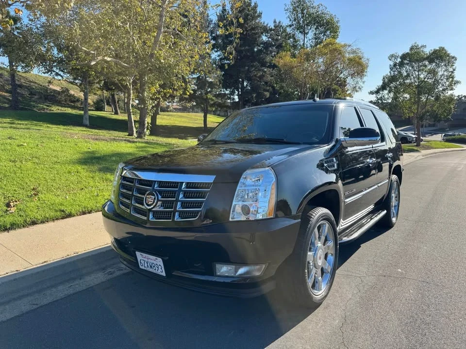 2013 Cadillac Escalade & EXT 3rd Gen - Image 2 of 17