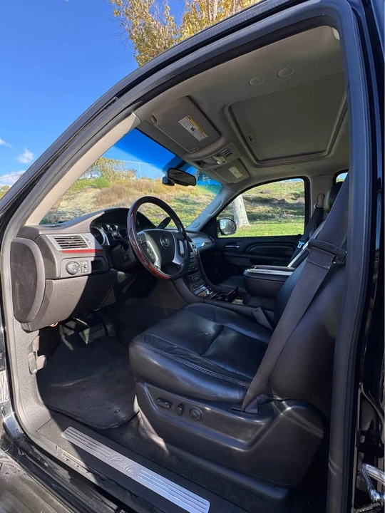 2013 Cadillac Escalade & EXT 3rd Gen - Image 11 of 14