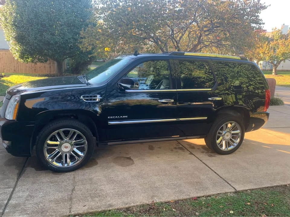 2013 Cadillac Escalade & EXT 3rd Gen - Image 3 of 10
