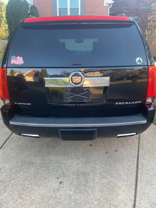2013 Cadillac Escalade & EXT 3rd Gen - Image 2 of 10