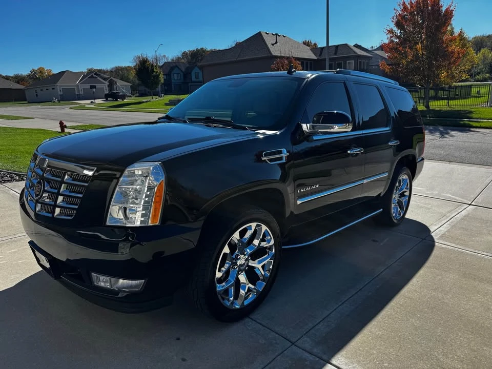 2013 Cadillac Escalade & EXT 3rd Gen - Image 6 of 18