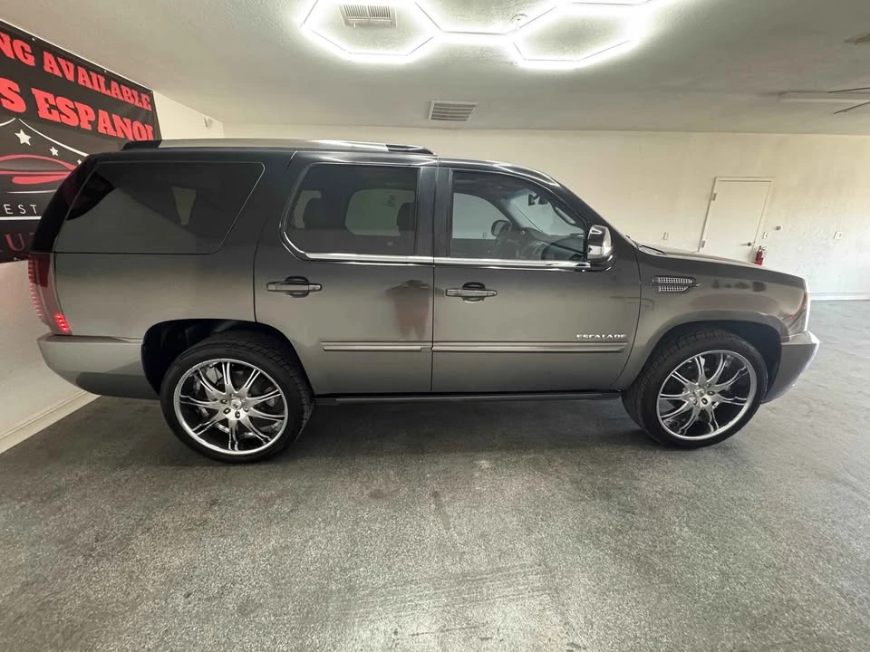 2013 Cadillac Escalade & EXT 3rd Gen - Image 4 of 18
