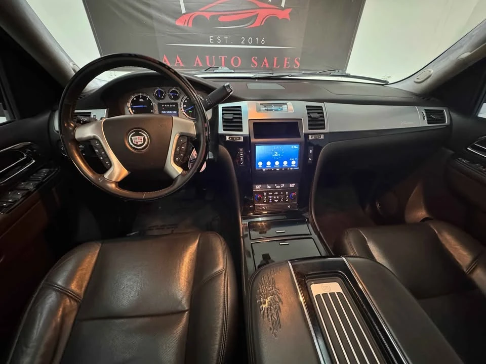 2013 Cadillac Escalade & EXT 3rd Gen - Image 10 of 18
