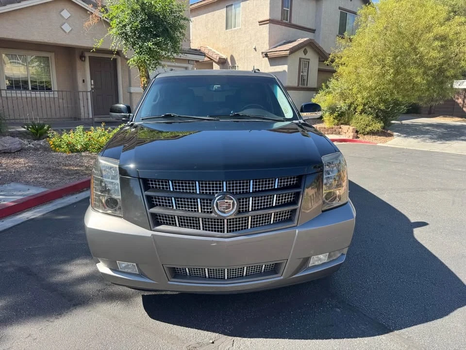 2013 Cadillac Escalade & EXT 3rd Gen - Image 2 of 19