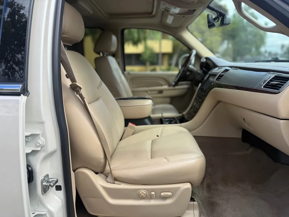 2013 Cadillac Escalade & EXT 3rd Gen - Image 15 of 19