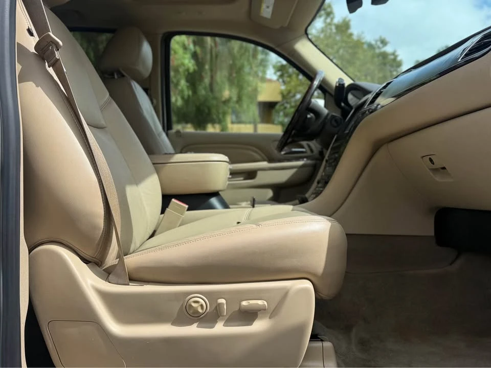 2013 Cadillac Escalade & EXT 3rd Gen - Image 17 of 19