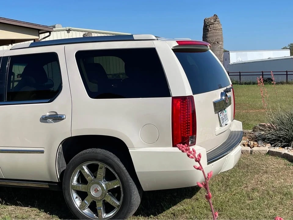 2013 Cadillac Escalade & EXT 3rd Gen - Image 8 of 16