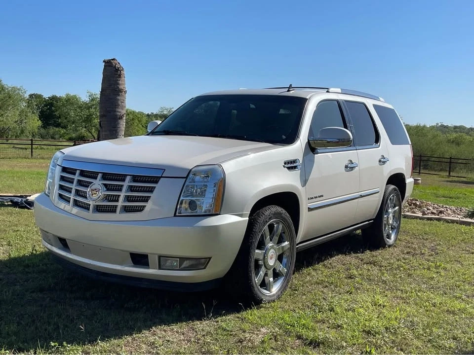 2013 Cadillac Escalade & EXT 3rd Gen - Image 6 of 16