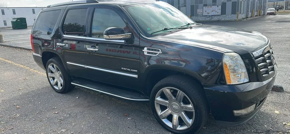 2013 Cadillac Escalade & EXT 3rd Gen - Image 6 of 14