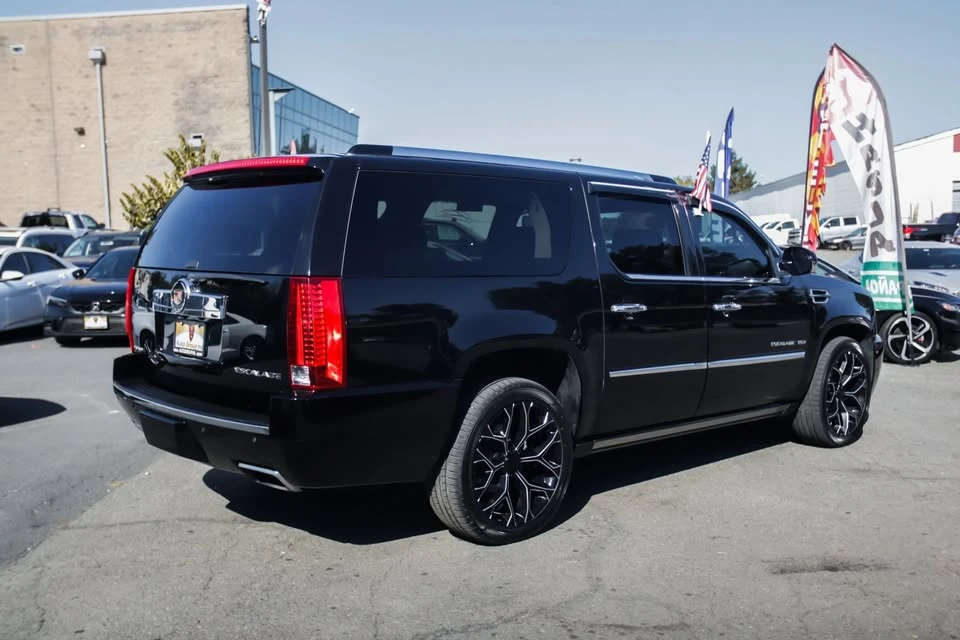 2013 Cadillac Escalade & EXT 3rd Gen - Image 5 of 5