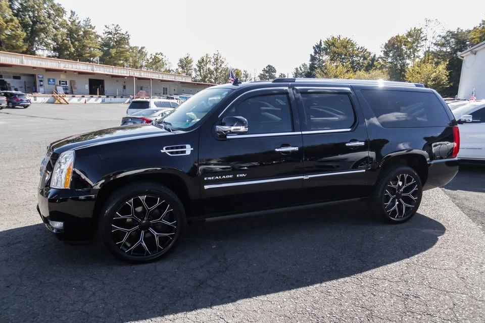 2013 Cadillac Escalade & EXT 3rd Gen - Image 4 of 5