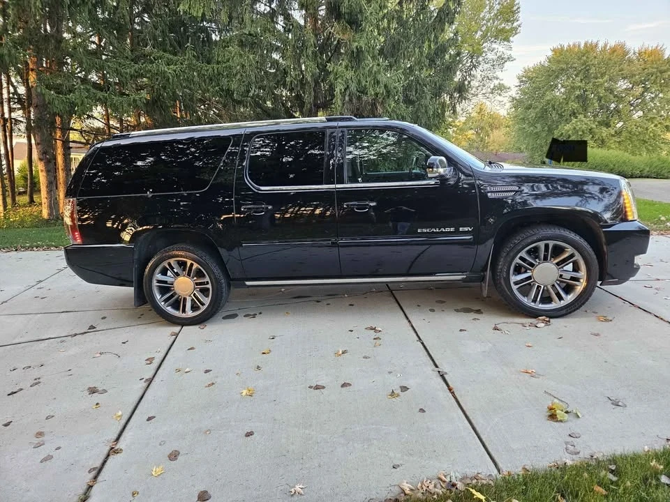 2013 Cadillac Escalade & EXT 3rd Gen - Image 7 of 18