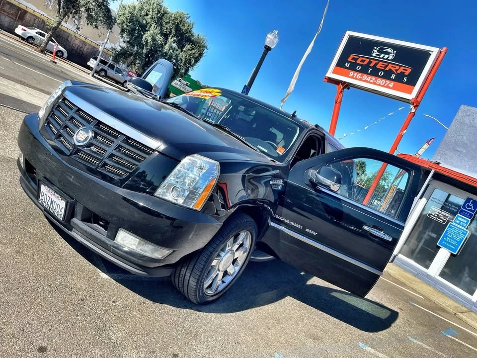 2013 Cadillac Escalade & EXT 3rd Gen - Image 9 of 20