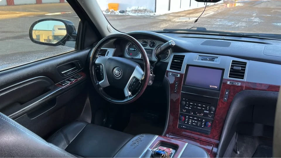 2013 Cadillac Escalade & EXT 3rd Gen - Image 9 of 14
