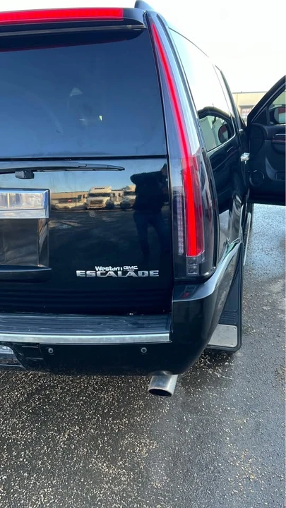 2013 Cadillac Escalade & EXT 3rd Gen - Image 10 of 14