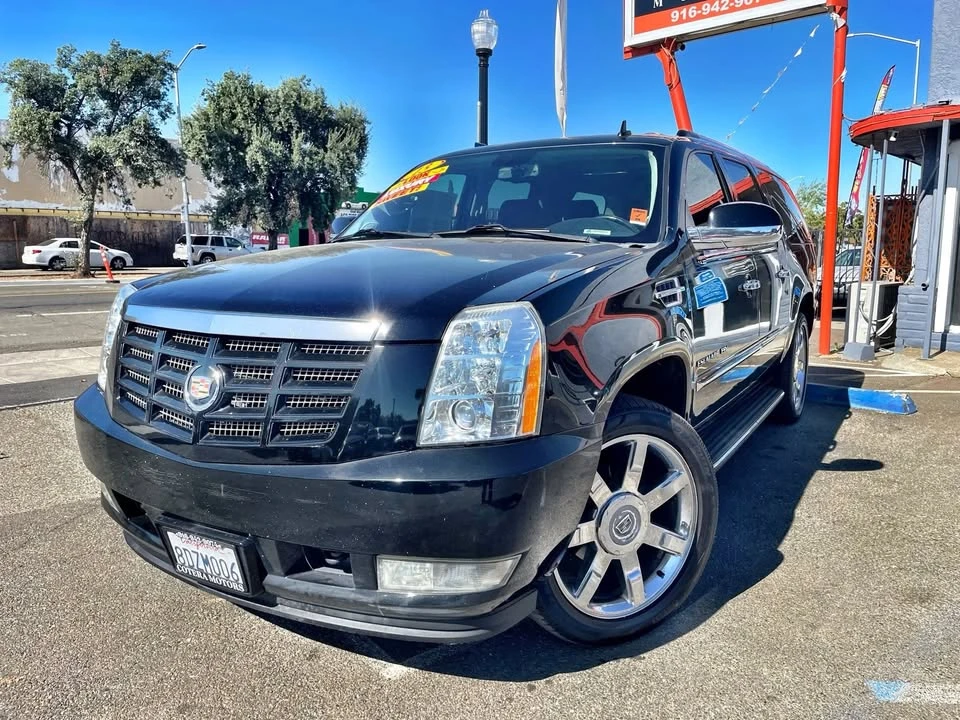 2013 Cadillac Escalade & EXT 3rd Gen - Image 3 of 20