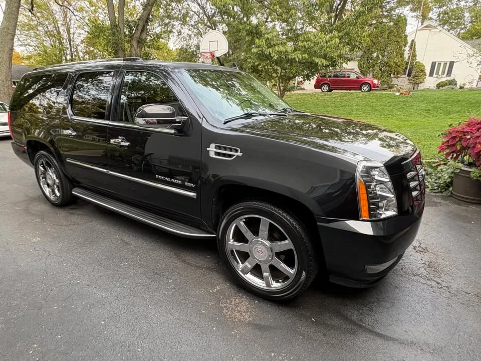2013 Cadillac Escalade & EXT 3rd Gen - Image 5 of 6