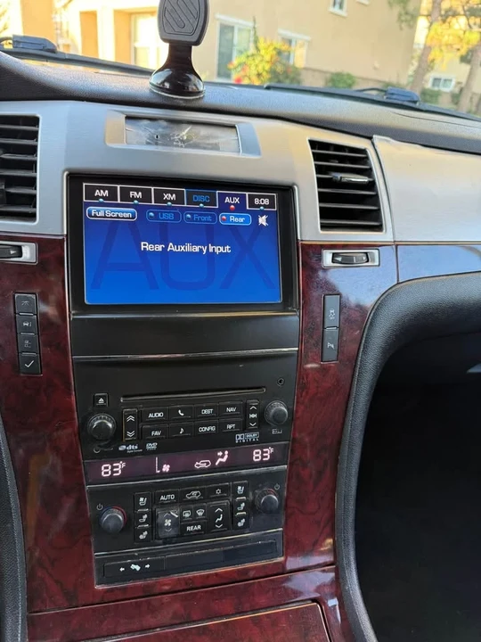 2013 Cadillac Escalade & EXT 3rd Gen - Image 9 of 19
