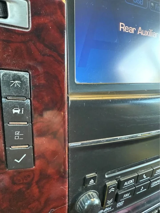 2013 Cadillac Escalade & EXT 3rd Gen - Image 11 of 19