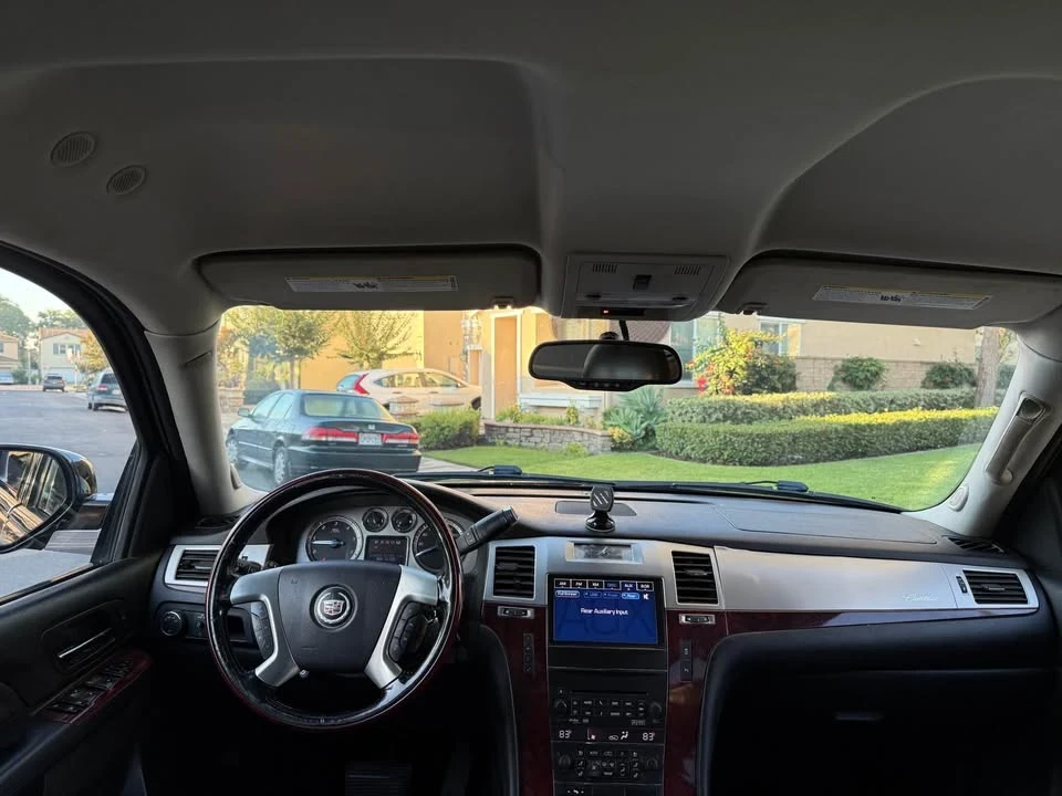 2013 Cadillac Escalade & EXT 3rd Gen - Image 8 of 19