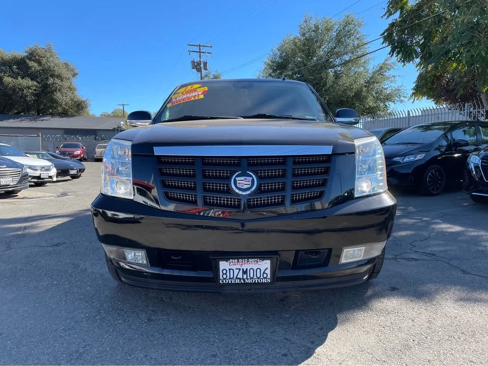 2013 Cadillac Escalade & EXT 3rd Gen - Image 2 of 11