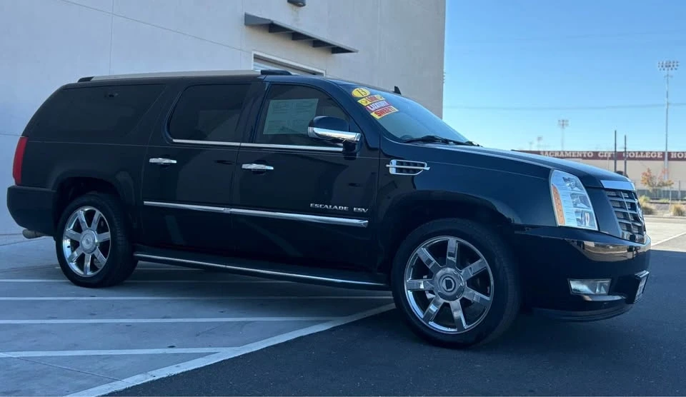 2013 Cadillac Escalade & EXT 3rd Gen - Image 4 of 10