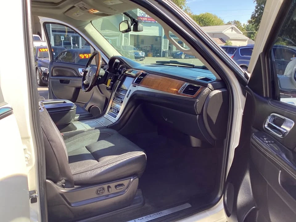 2013 Cadillac Escalade & EXT 3rd Gen - Image 9 of 9