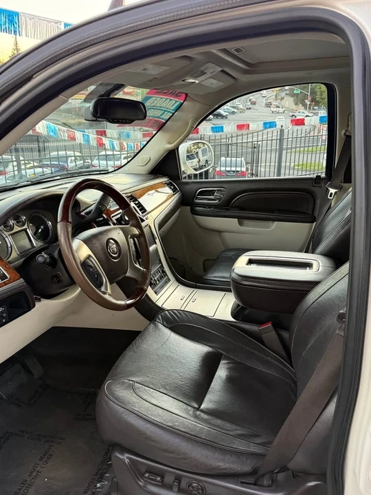 2013 Cadillac Escalade & EXT 3rd Gen - Image 10 of 17