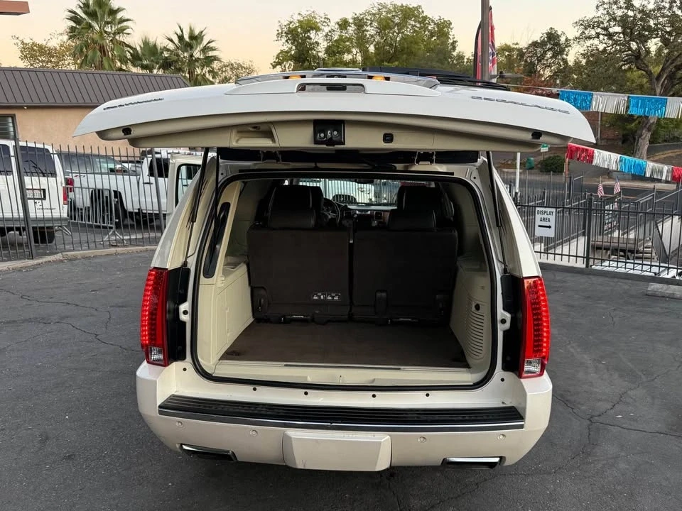 2013 Cadillac Escalade & EXT 3rd Gen - Image 17 of 17