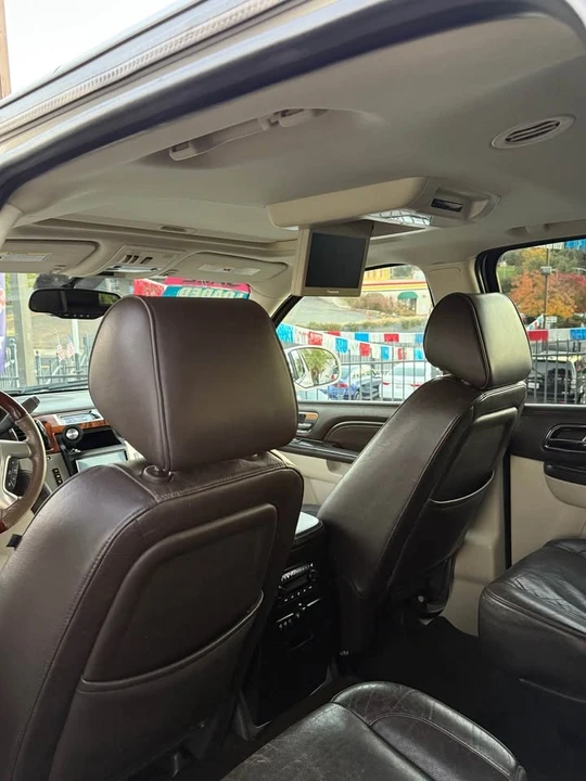 2013 Cadillac Escalade & EXT 3rd Gen - Image 14 of 17