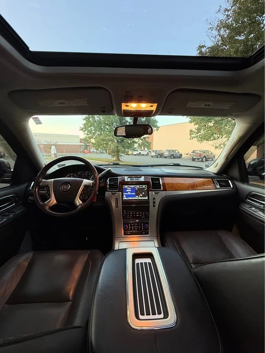 2013 Cadillac Escalade & EXT 3rd Gen - Image 15 of 15