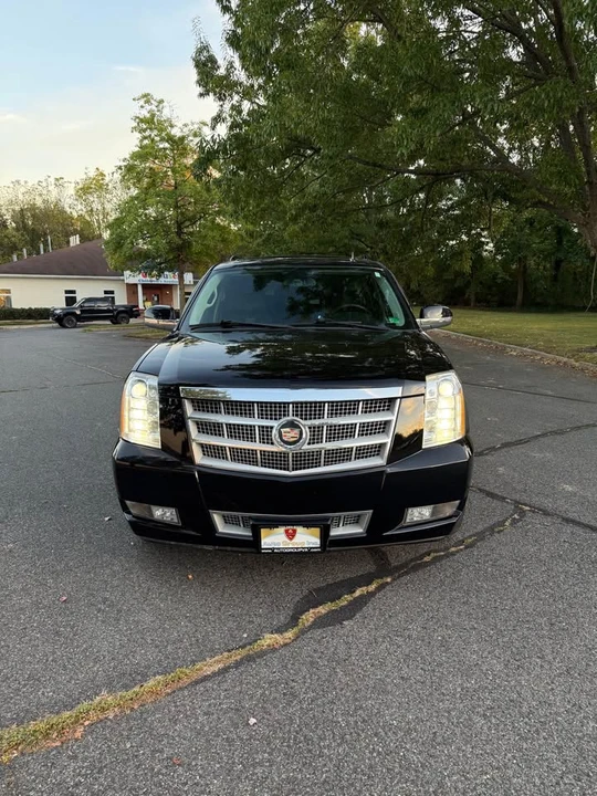 2013 Cadillac Escalade & EXT 3rd Gen - Image 6 of 15